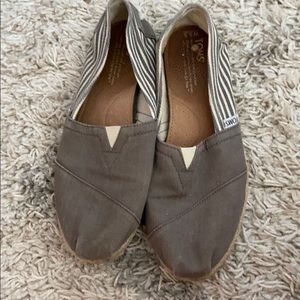 Toms slip on shoes